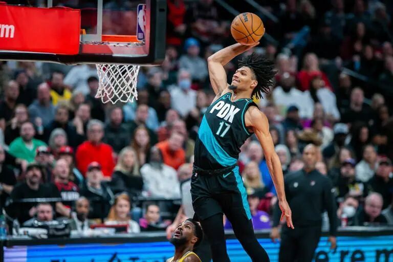 场均出战, 三项命中率, 得到 场均出战, 三项命中率, 得到