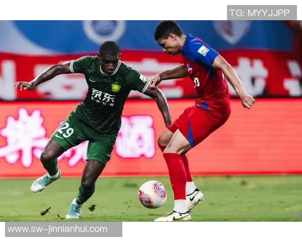 北京国安与广州富力上半场比分揭晓精彩瞬间回顾与分析