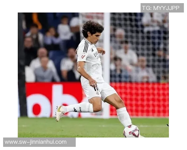 残暴如斯！27岁皇马铁卫2年3重伤：双膝韧带全断了 现又倒下4个月